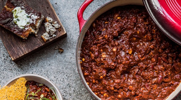 veggie_chili_brown_butter_maple_corn_bread