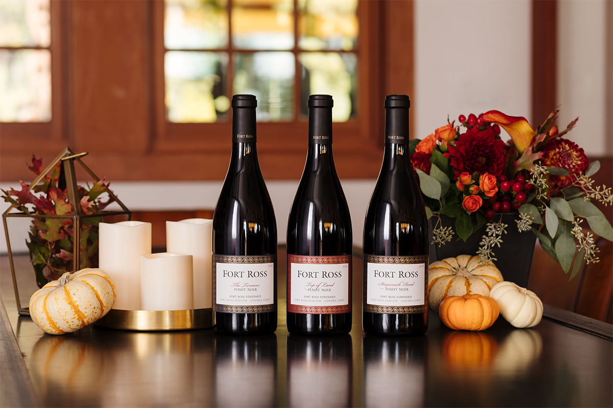 2019_pinot_noir_conoisseur_collection_table_set